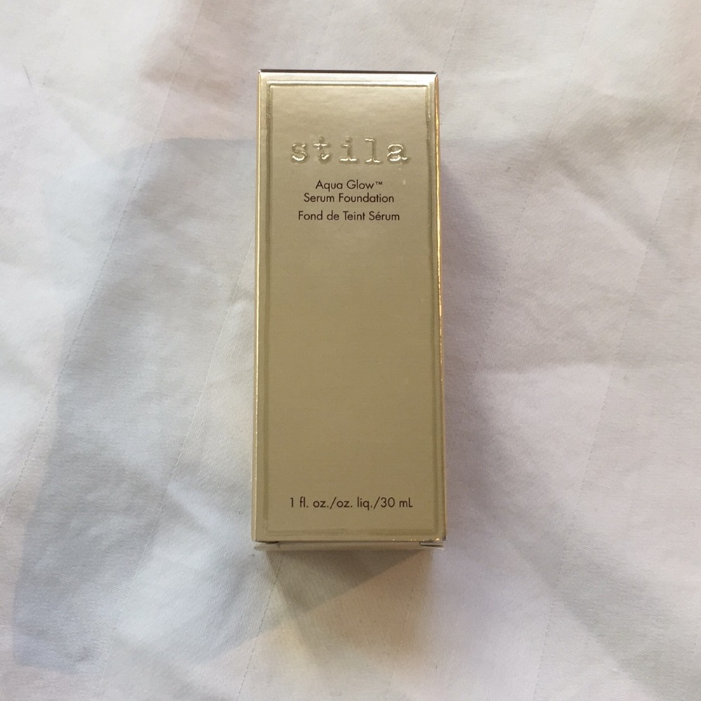 Stila Aqua Glow Serum Foundation